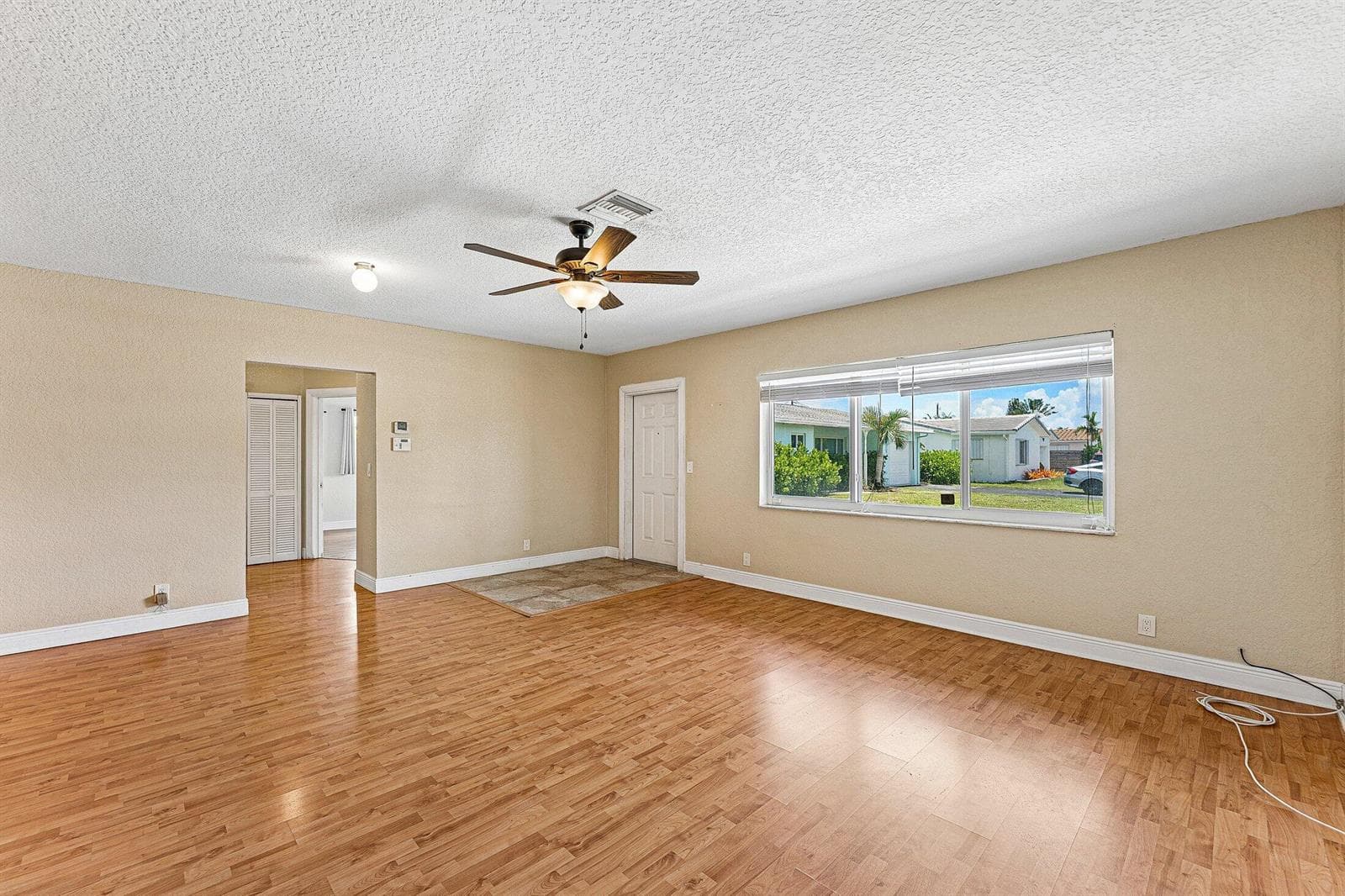 301 SE 3rd Street, Deerfield Beach FL 33441 photo 5