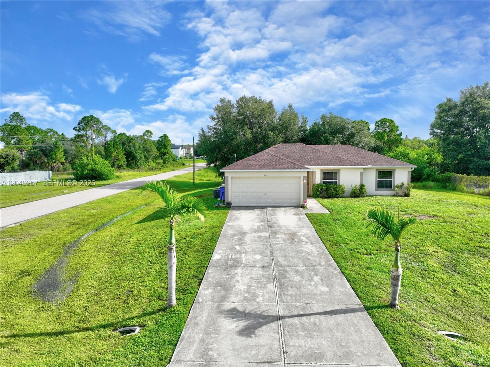 446 Windermere Dr., Lehigh Acres FL 33972
