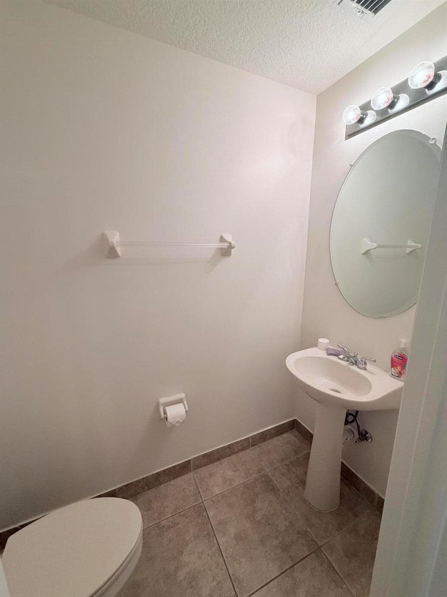 154 Village Boulevard, Tequesta FL 33469 photo 4