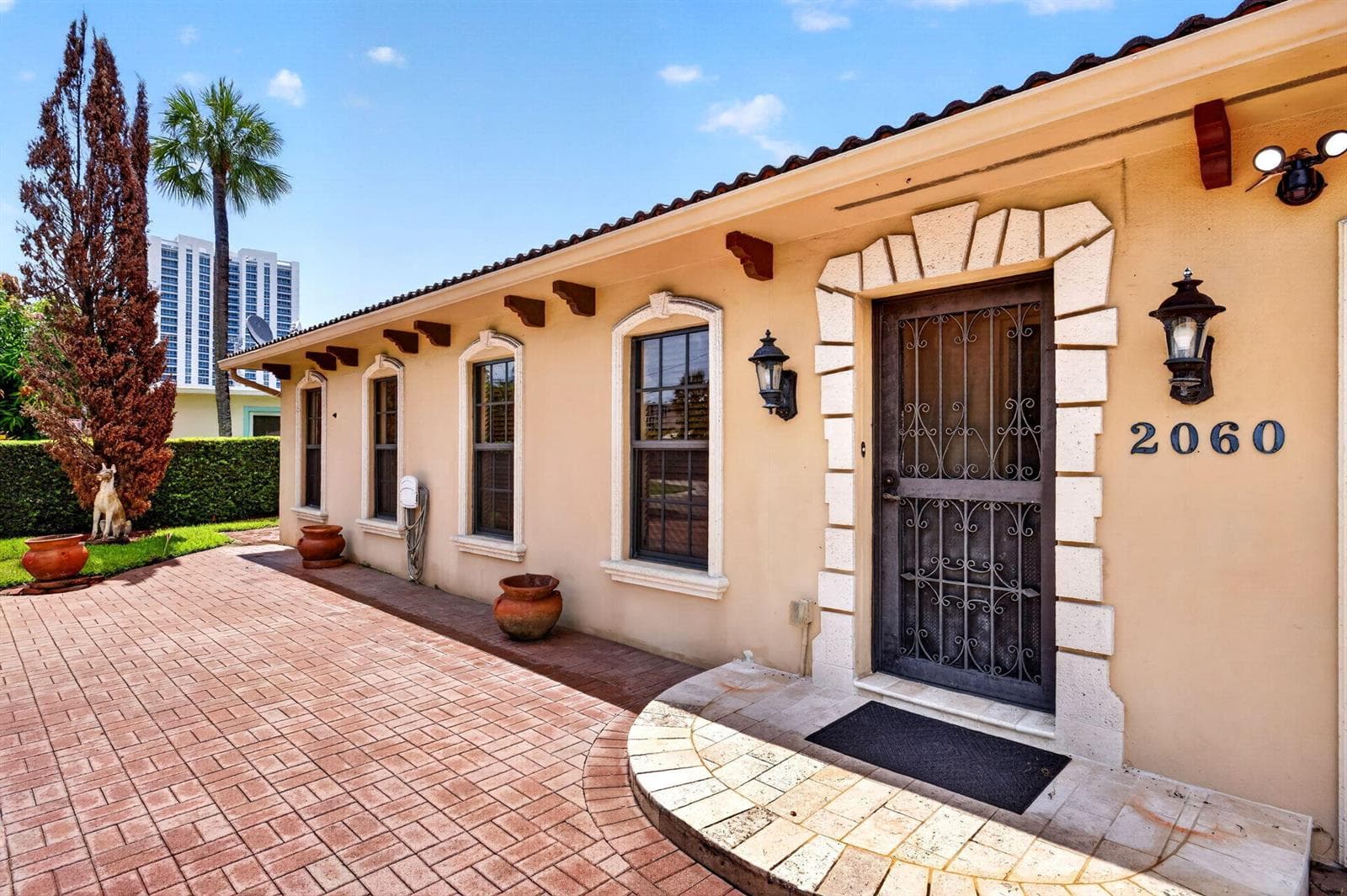 2060 Tropic Isle, Lauderdale By The Sea FL 33062 photo 4