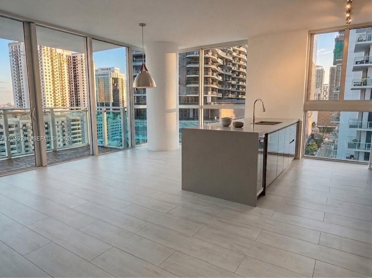 1080 Brickell Ave # 1709, Miami, FL 33131