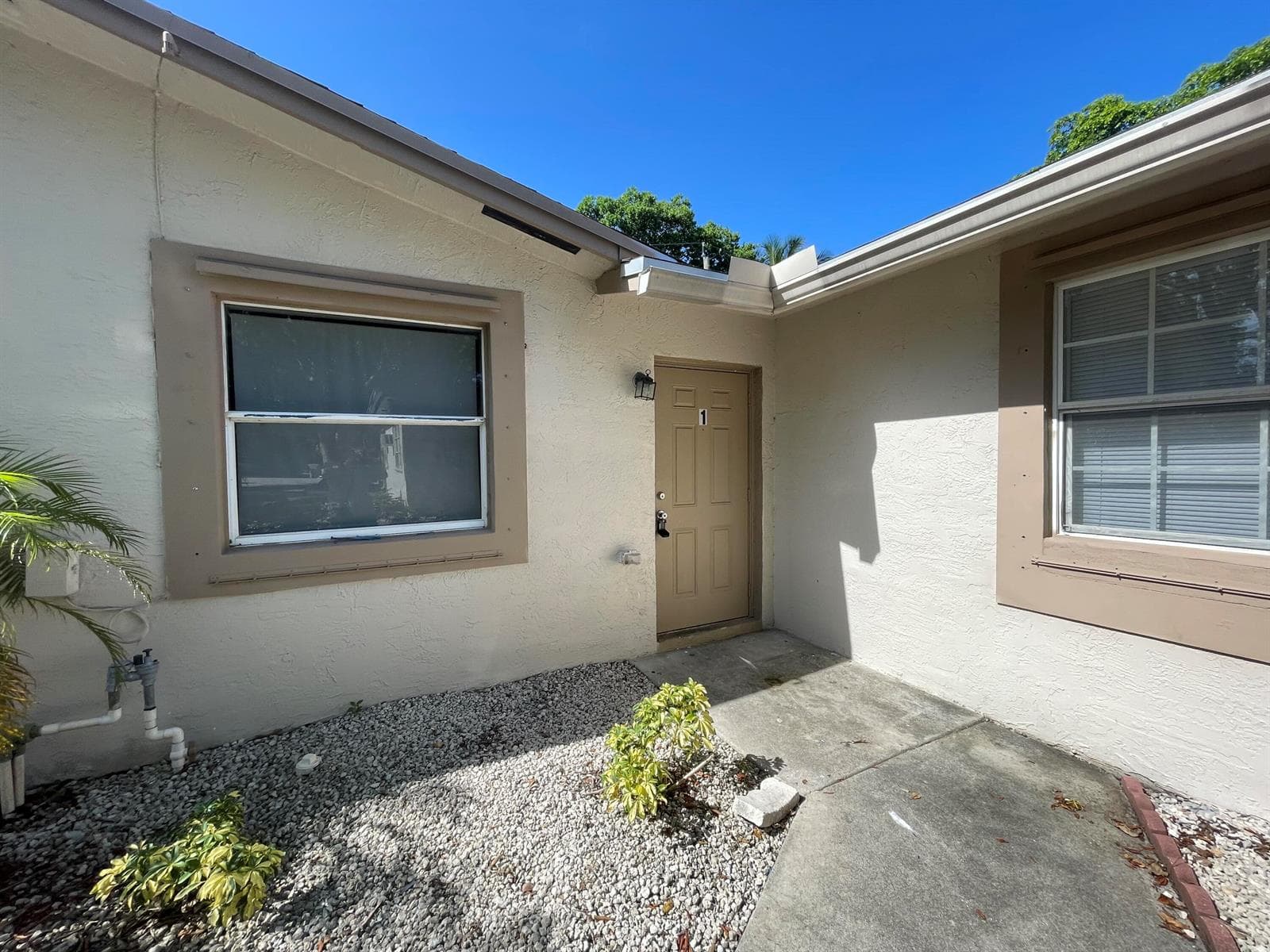216 NW 12th # 1, Pompano Beach FL 33060 photo 2