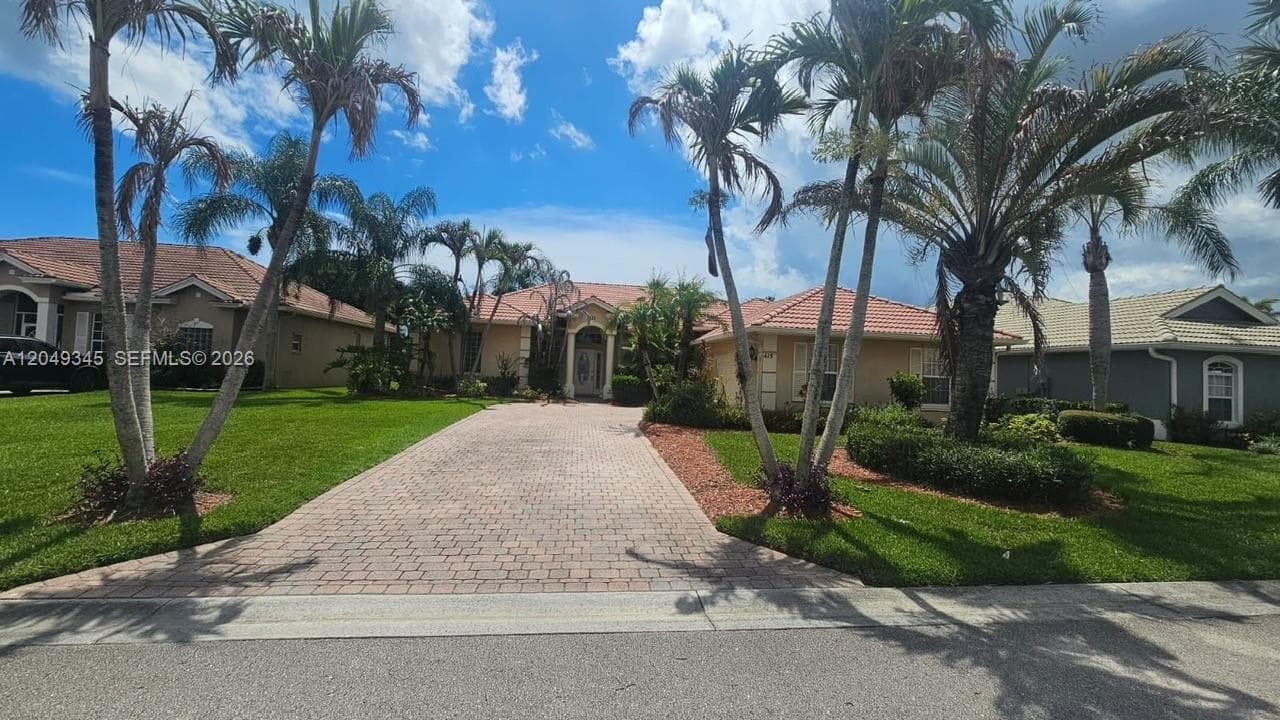 415 NW Dover Ct, Port St. Lucie FL 34983 photo 2
