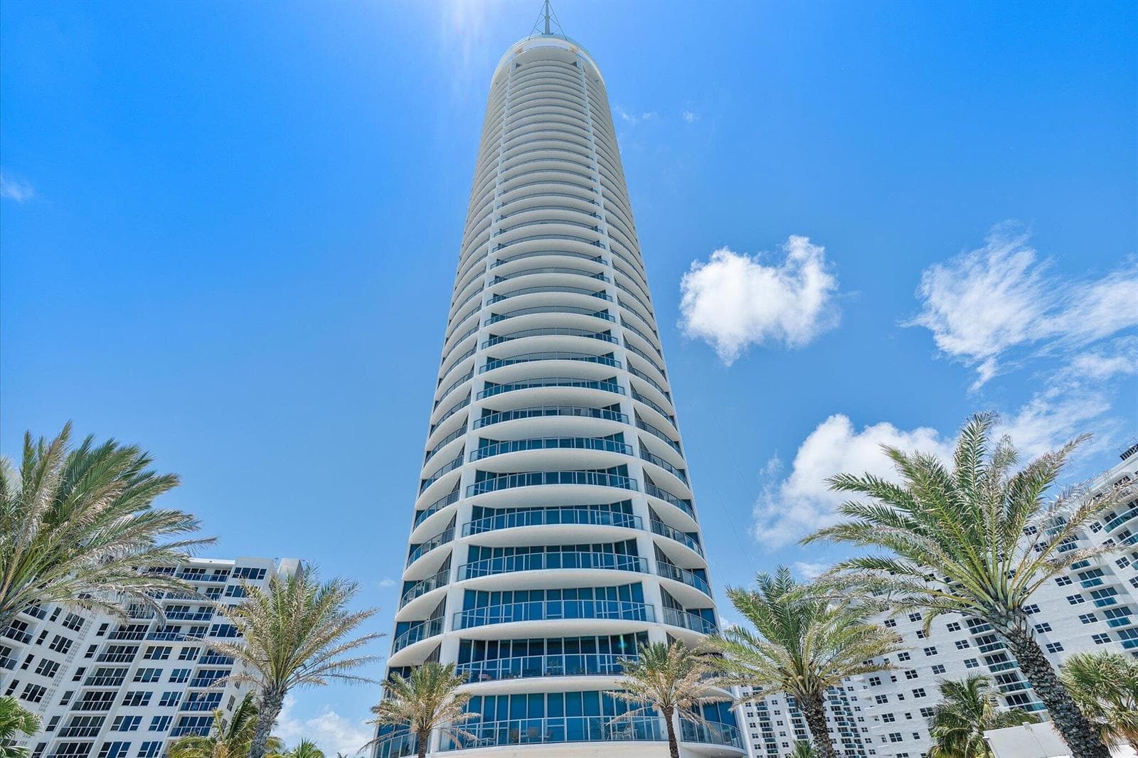3101 S Ocean Drive # 2707, Hollywood FL 33019 photo 2