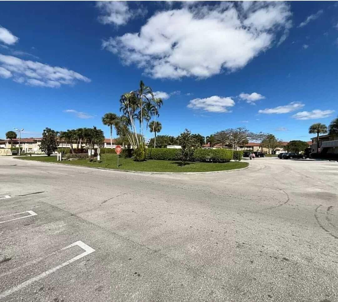 9905 Twin Lakes Drive # g, Coral Springs FL 33071 photo 4