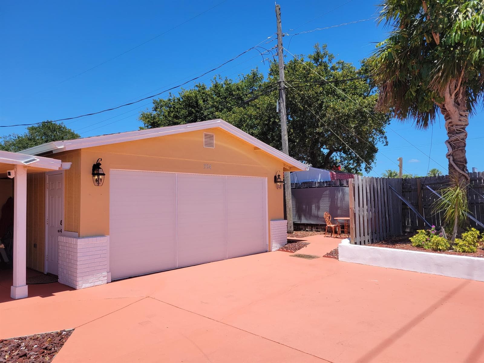 3124 NE Skyline Drive # B, Jensen Beach FL 34957