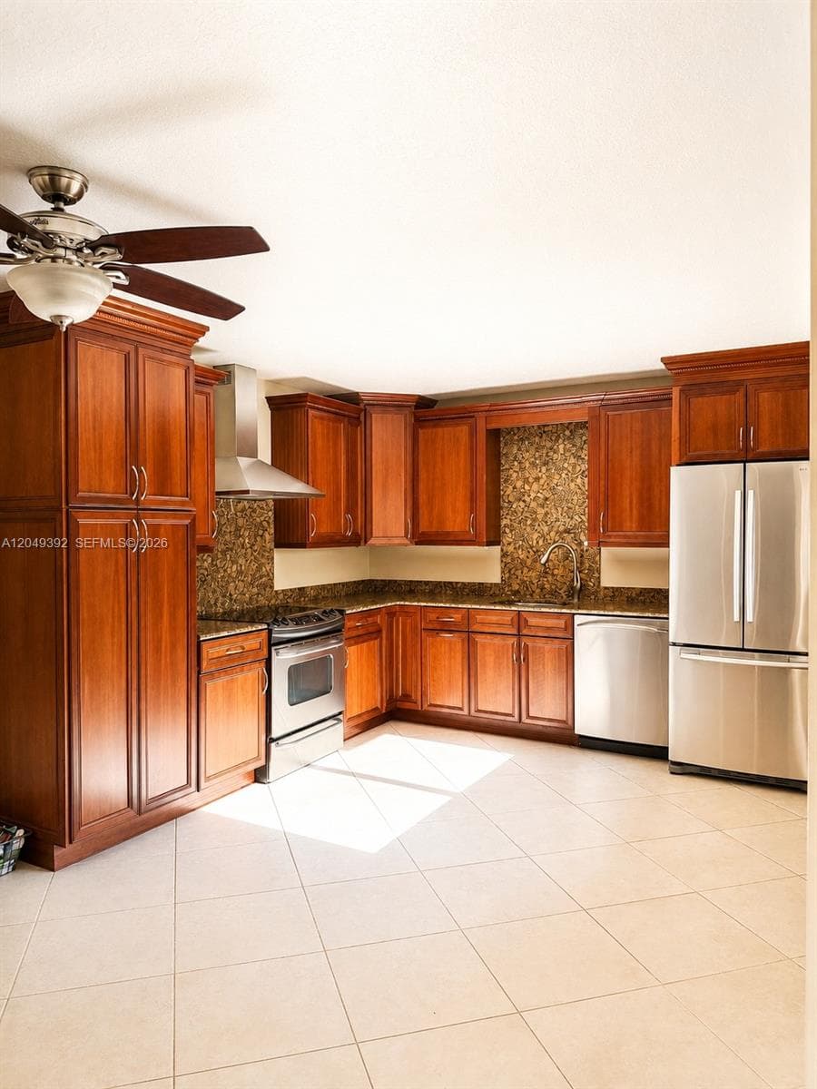 515 5th Ct, Palm Beach Gardens FL 33410 photo 2