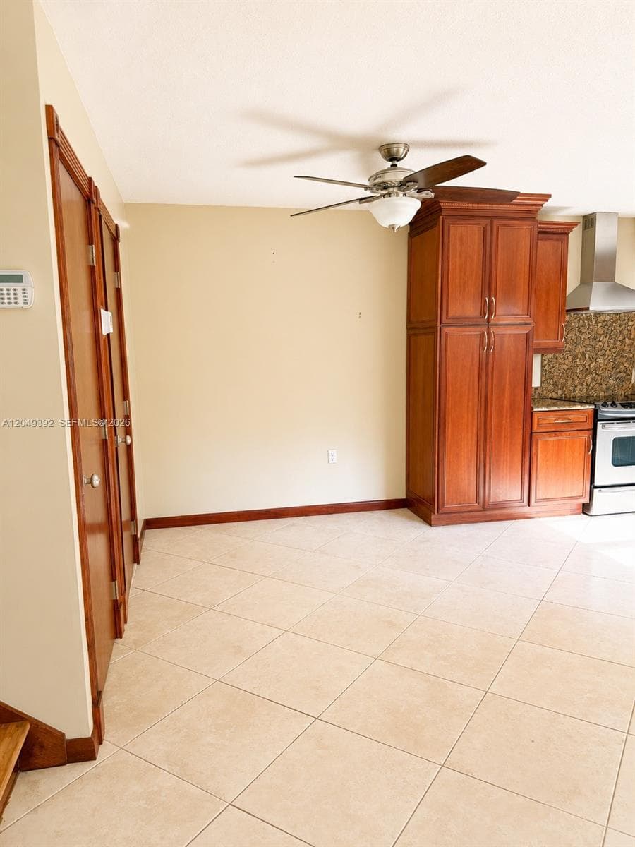 515 5th Ct, Palm Beach Gardens FL 33410 photo 4