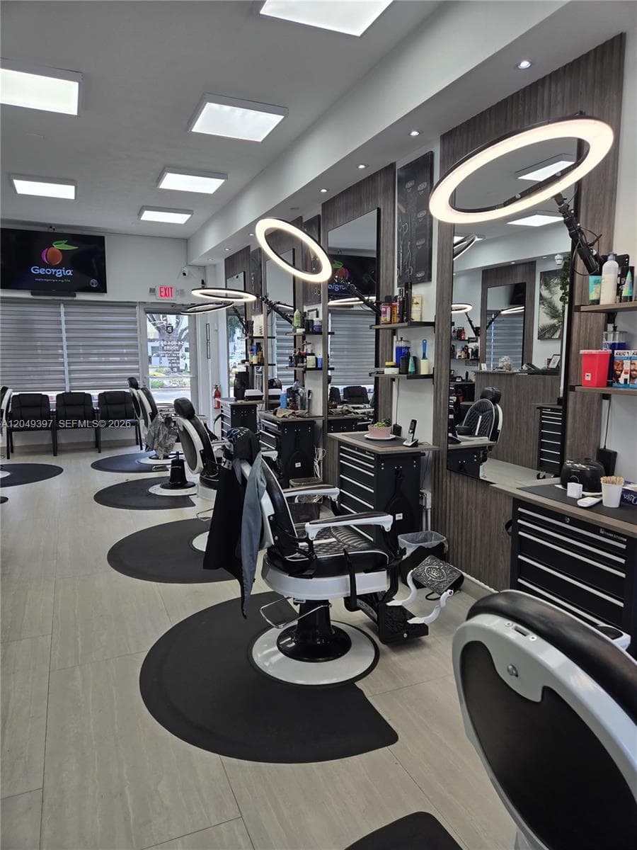 218 N Federal Highway, Hallandale Beach FL 33009 photo 5