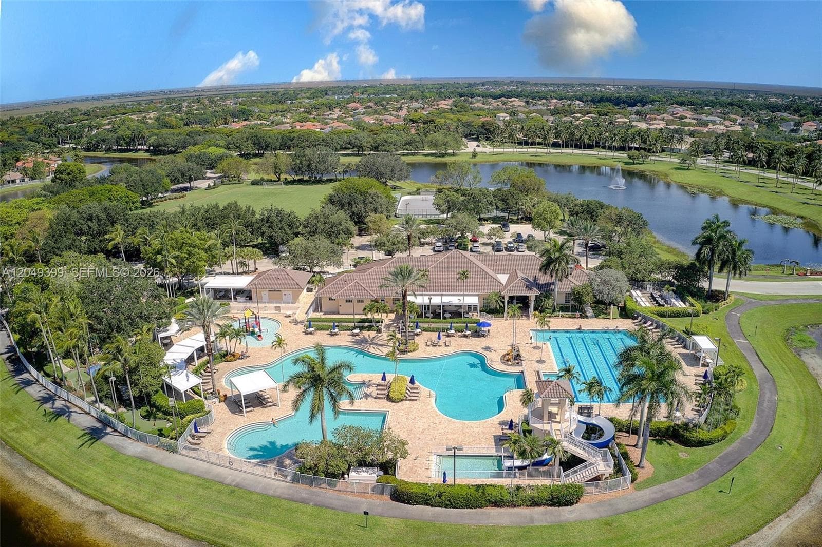 899 Phoenix Way, Weston FL 33327