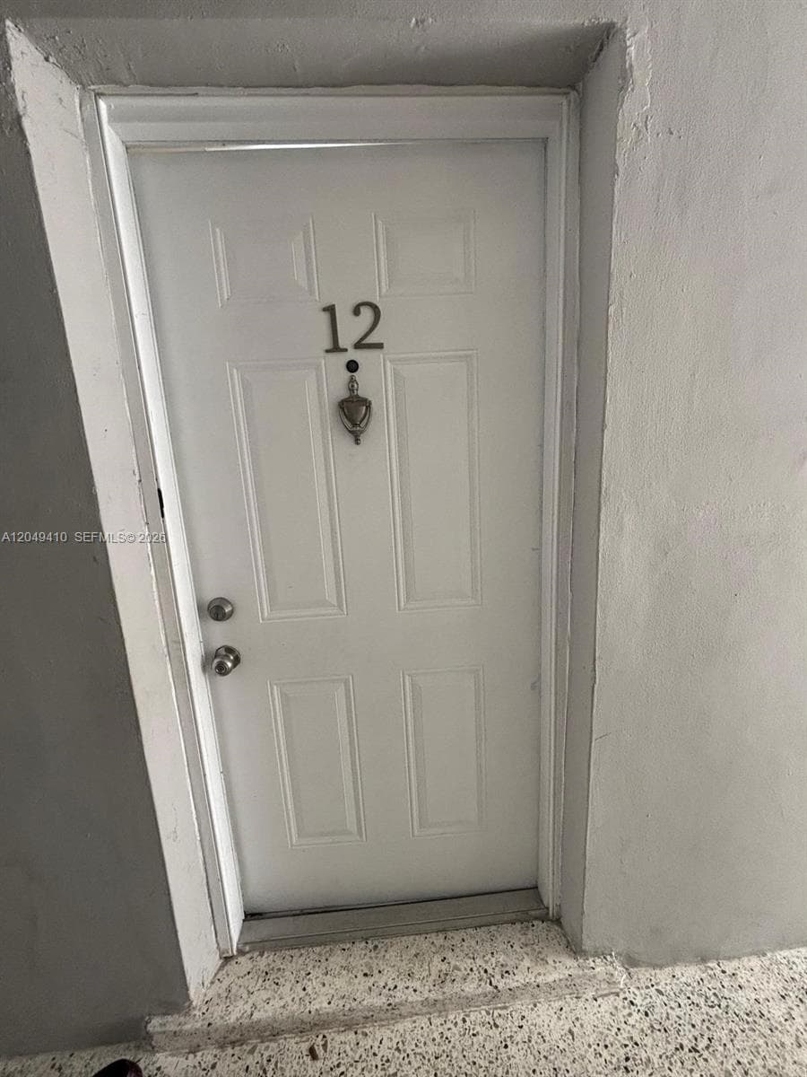 1047 SW 7th St # 12, Miami FL 33130
