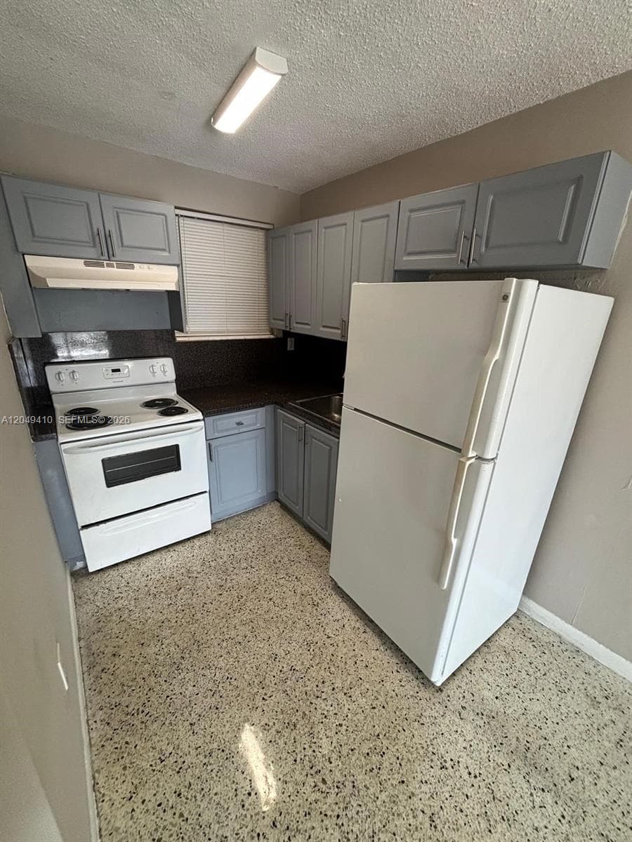 1047 SW 7th St # 12, Miami FL 33130 photo 4