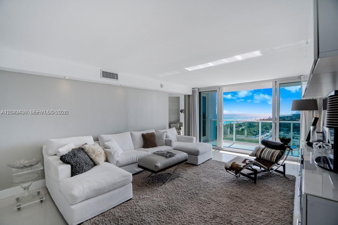 100 Bayview Dr # 1622, Sunny Isles Beach FL 33160 photo 3