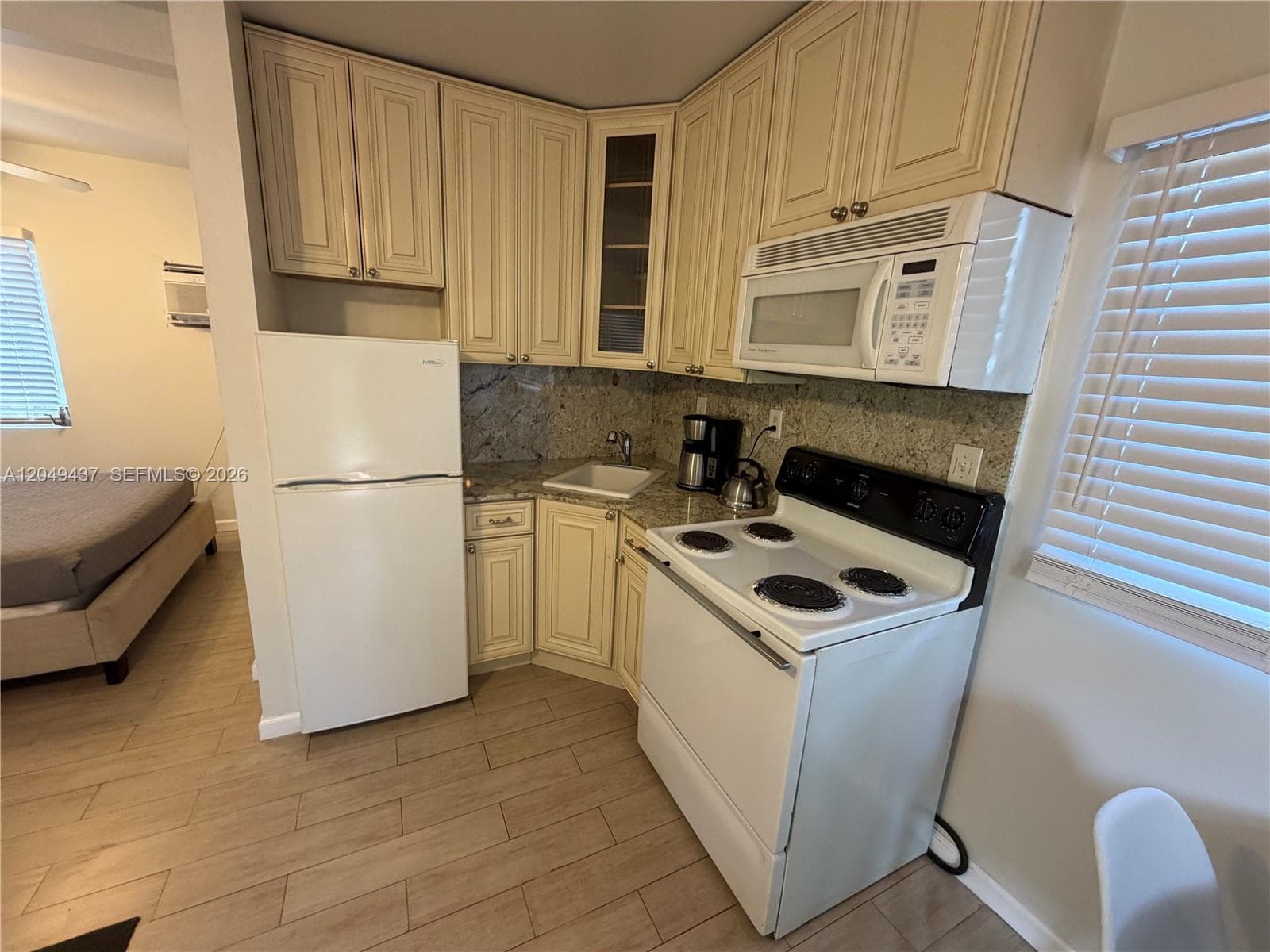 530 NE 11th Ave # B, Fort Lauderdale, FL 33301 photo 4