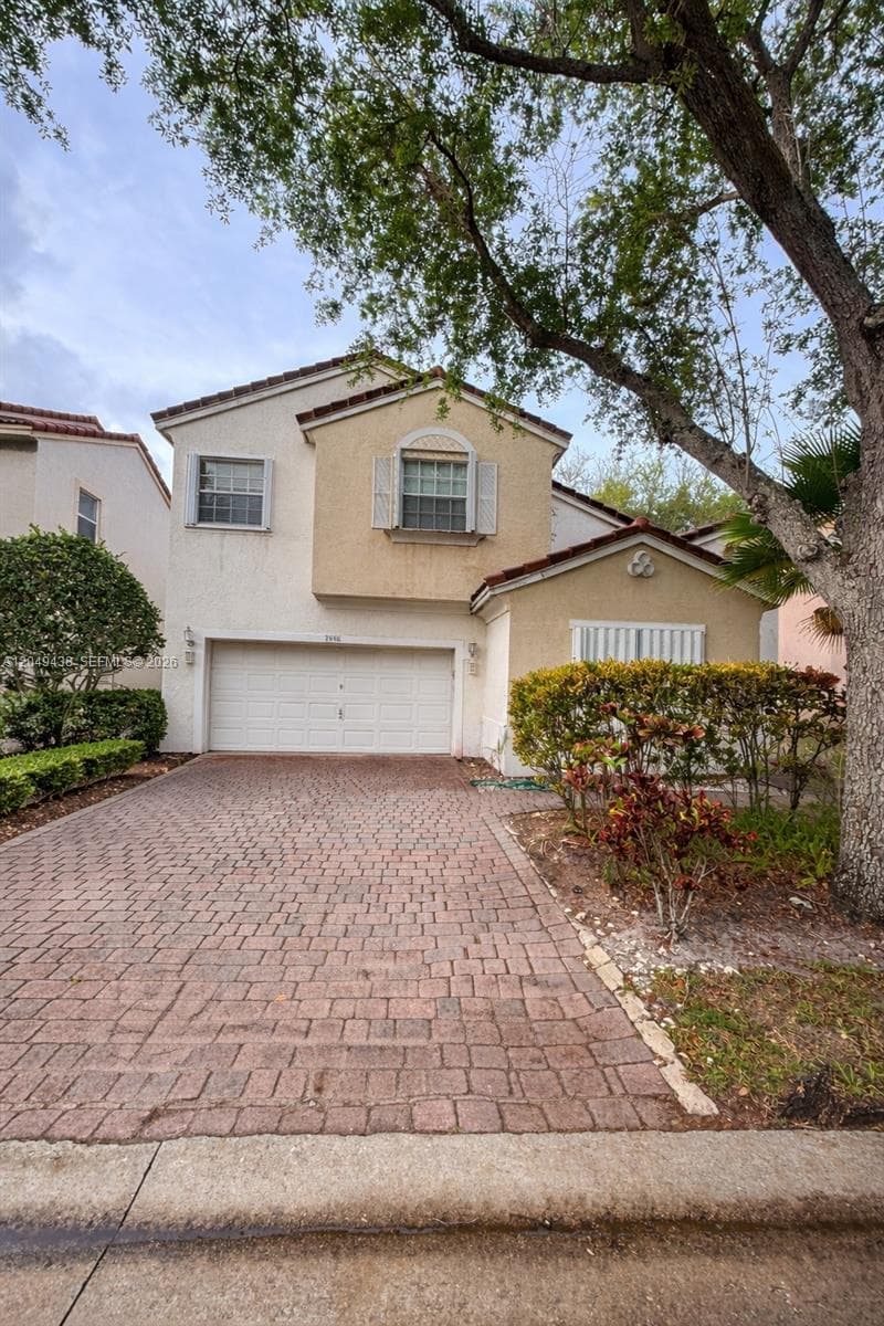 7558 NW 17th Dr, Pembroke Pines FL 33024