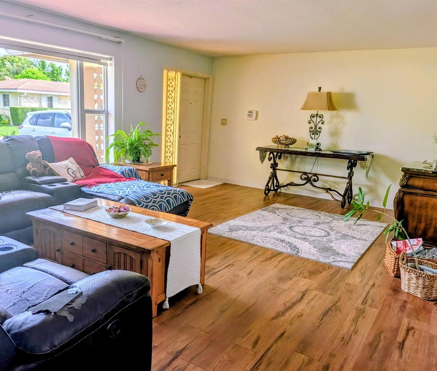 4914 NW 49th Road, Tamarac FL 33319 photo 2