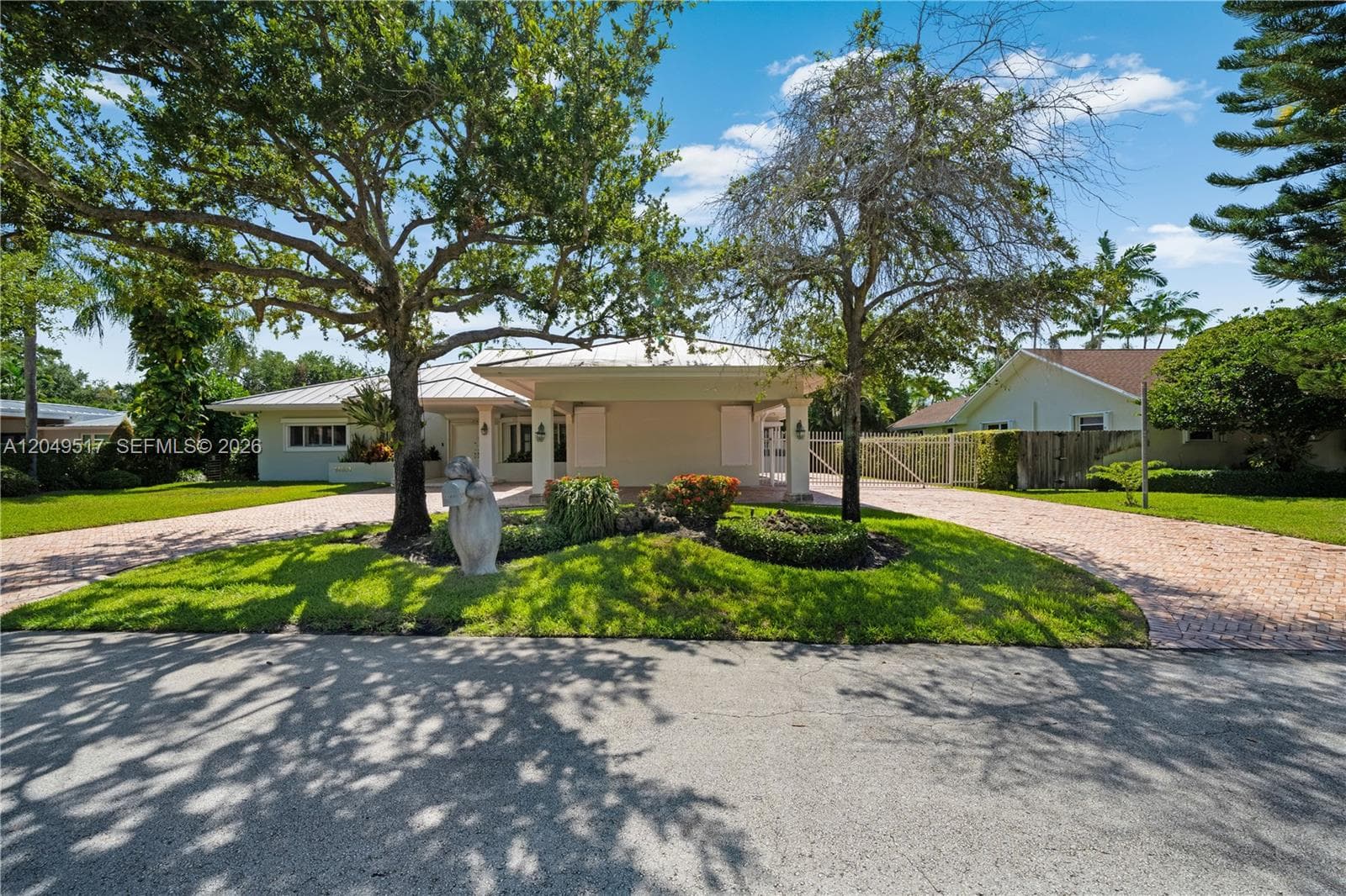 14601 Pompano Dr, Coral Gables FL 33158