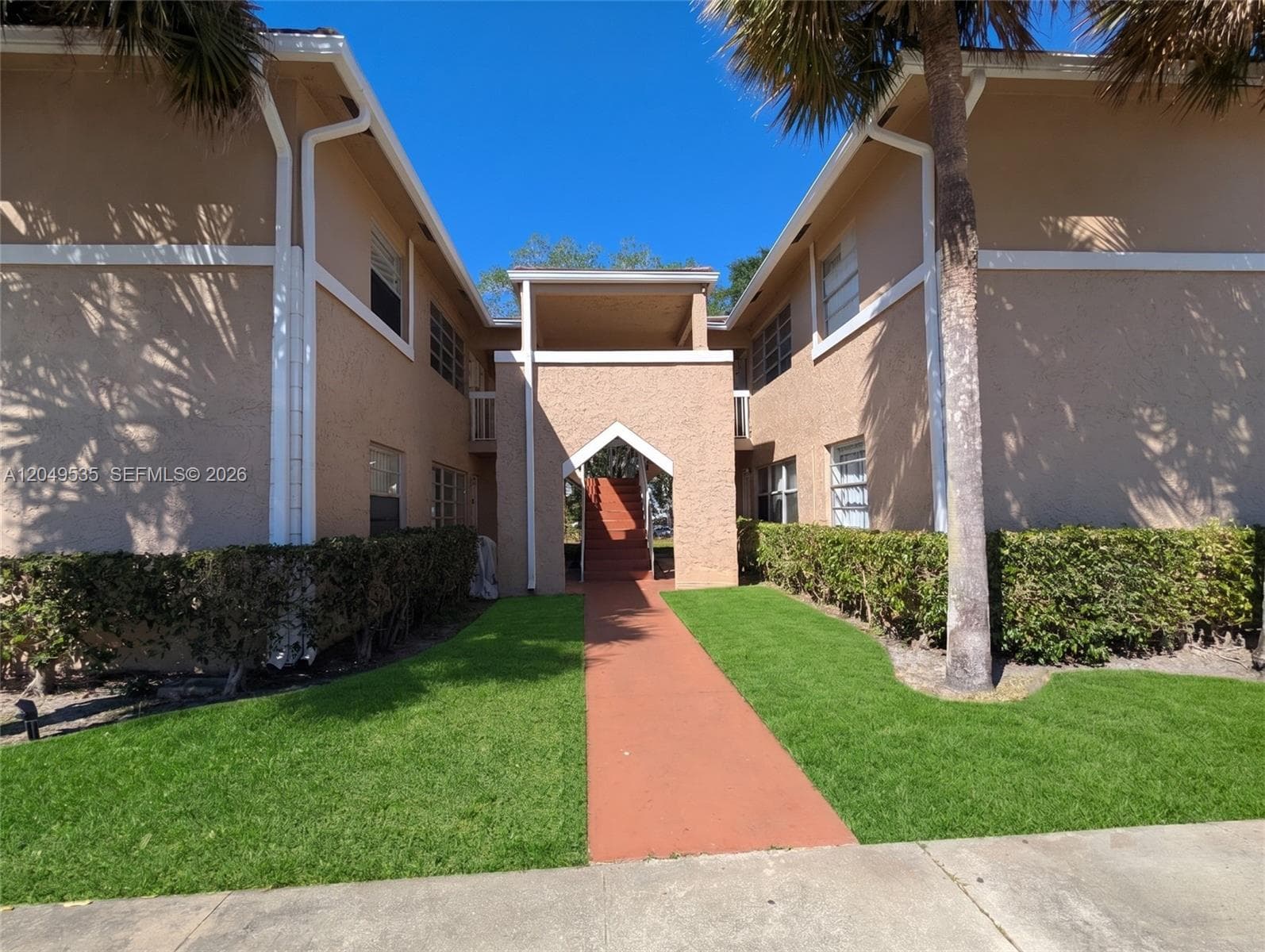 807 Twin Lakes Dr # G, Coral Springs FL 33071