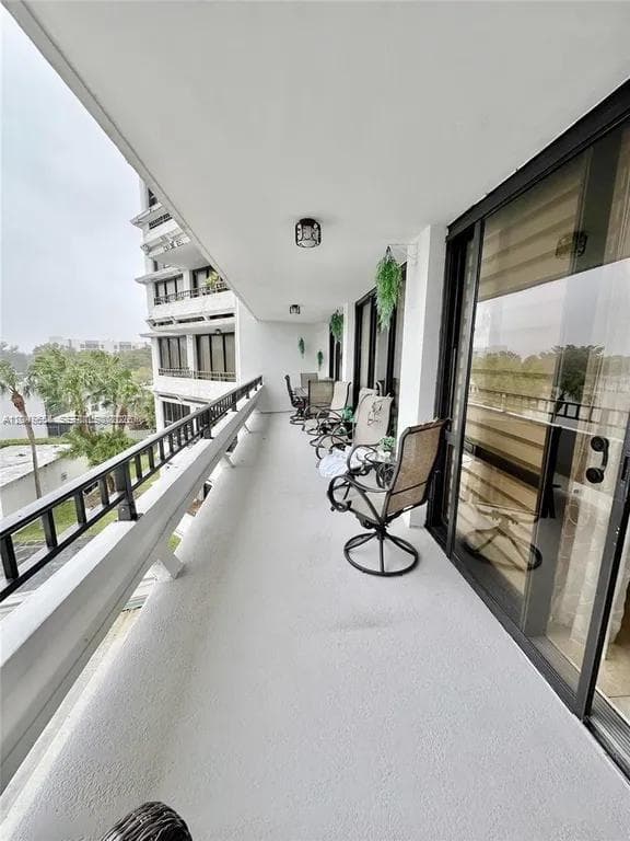 13953 Kendale Lakes Cir # 410B, Miami FL 33183 photo 2