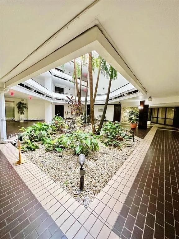 13953 Kendale Lakes Cir # 410B, Miami FL 33183 photo 5