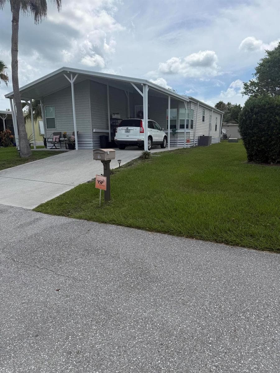 11 Nuevo Leon Road, Port St. Lucie FL 34952