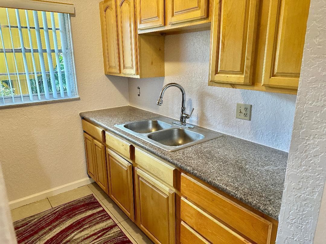 240 Croton Avenue # 110, Lantana FL 33462 photo 4