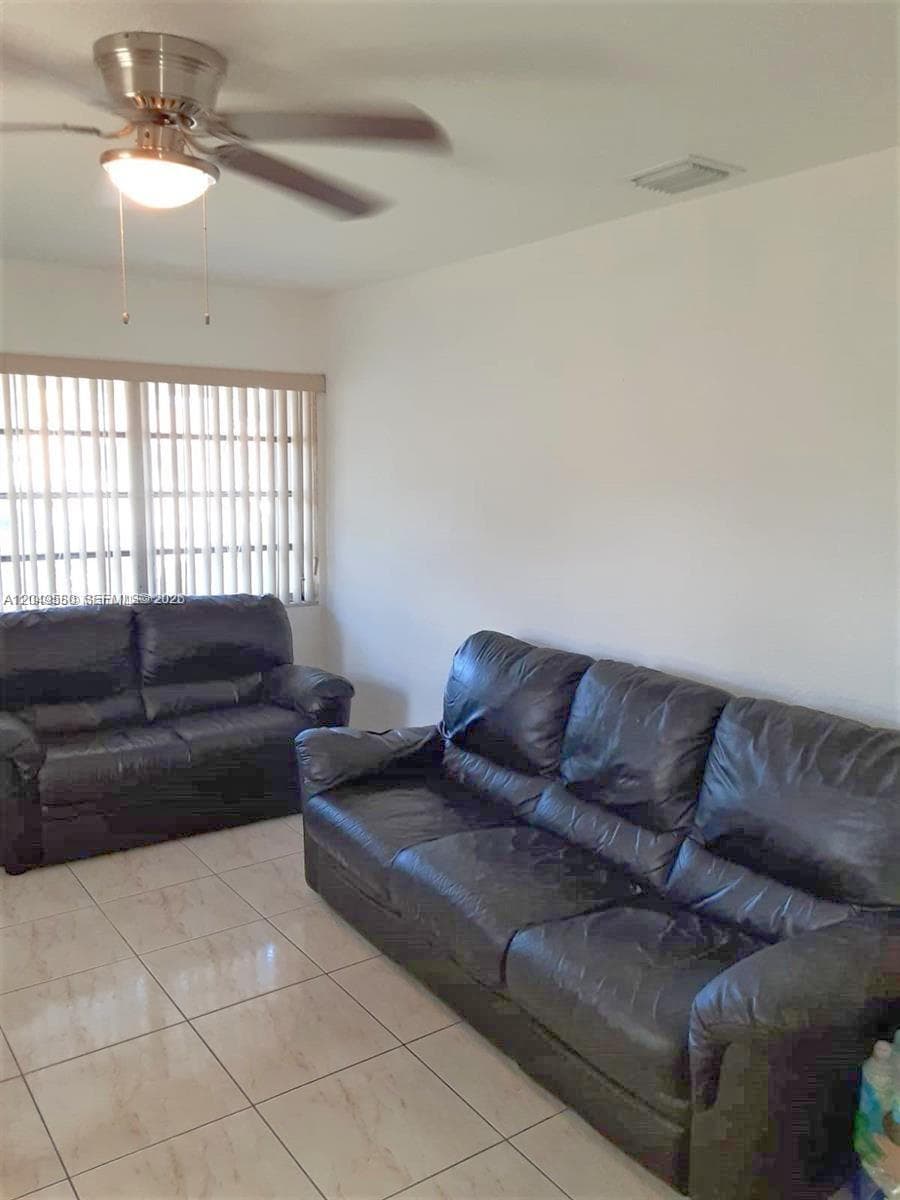 3062 NW 60th St, Miami FL 33142 photo 3