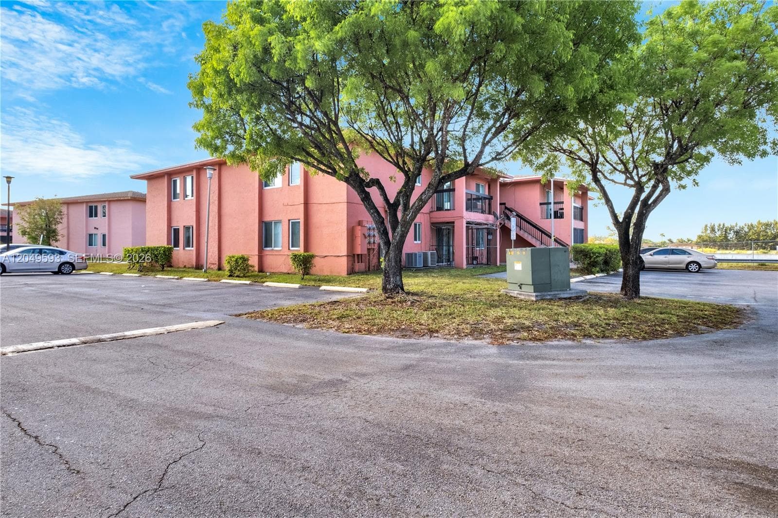 2020 NW 119th St # 1122, Miami, FL 33167 photo 2