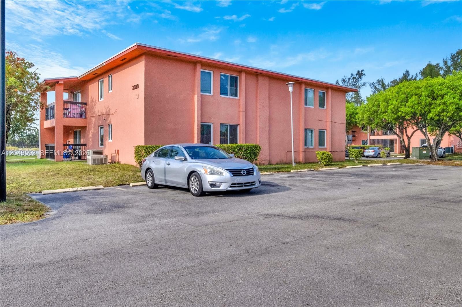 2020 NW 119th St # 1122, Miami, FL 33167 photo 3