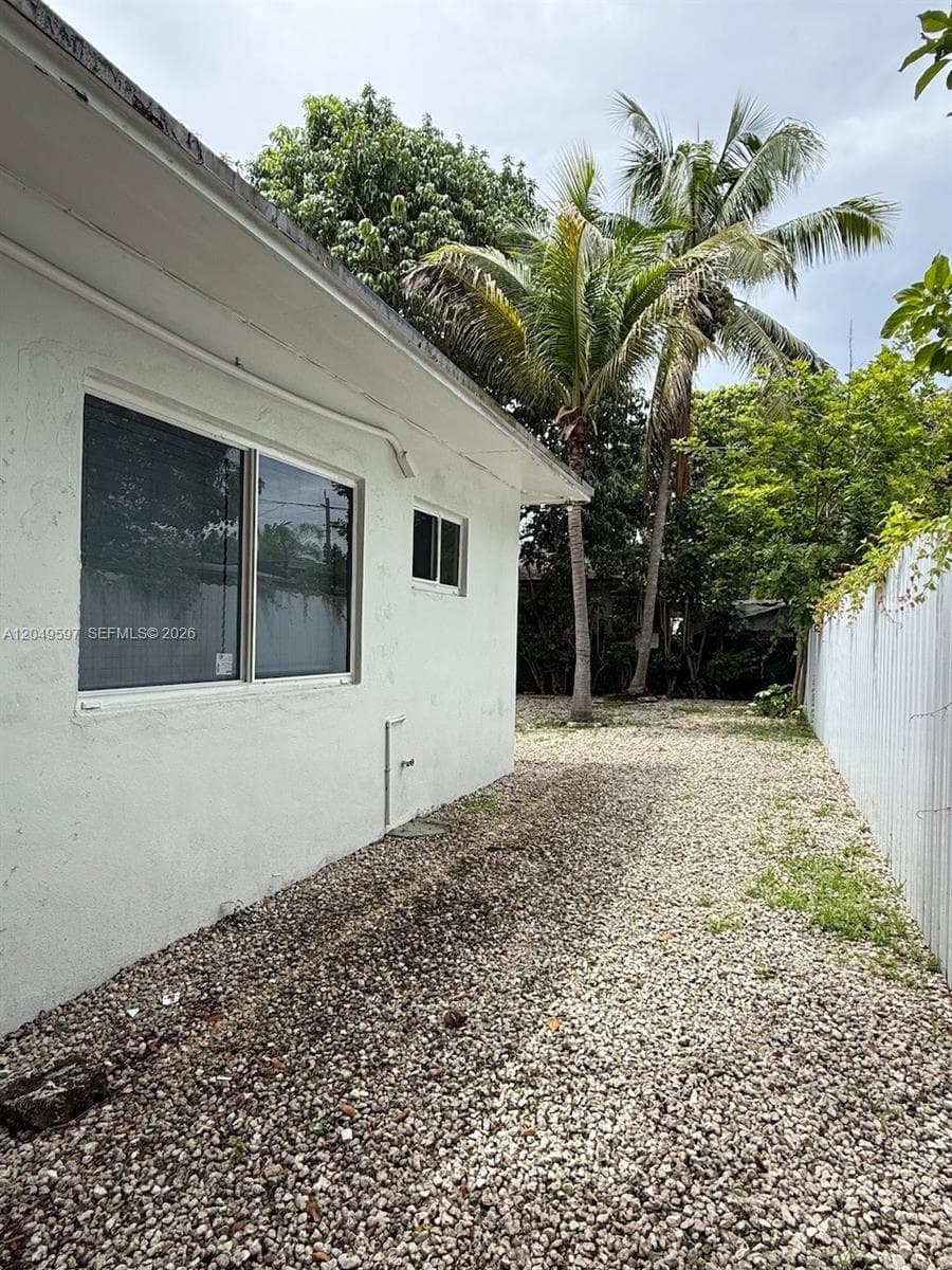 6723 NE Miami Pl # 3, Miami, FL 33138 photo 2