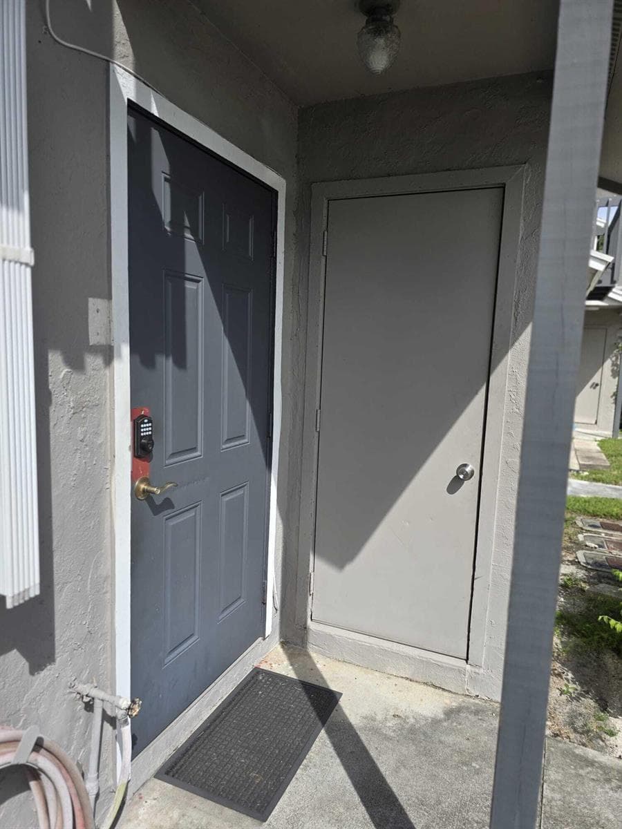5204 Bayside Drive # 5204, FL 33463 photo 2