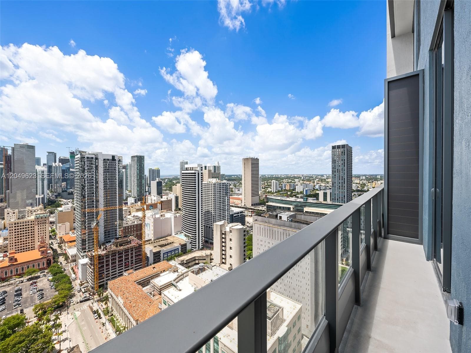 121 NE 5th St # 3703, Miami FL 33132 photo 2