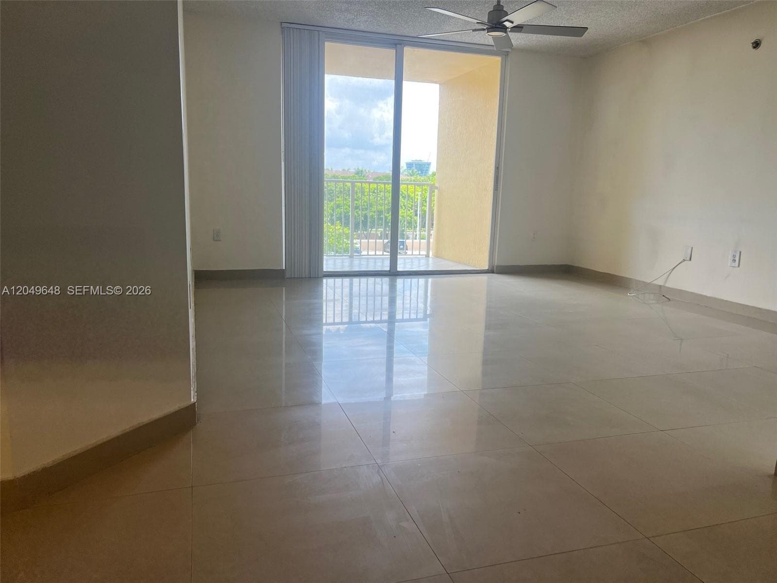 19601 E Country Club Dr # 7405, Aventura FL 33180 photo 2
