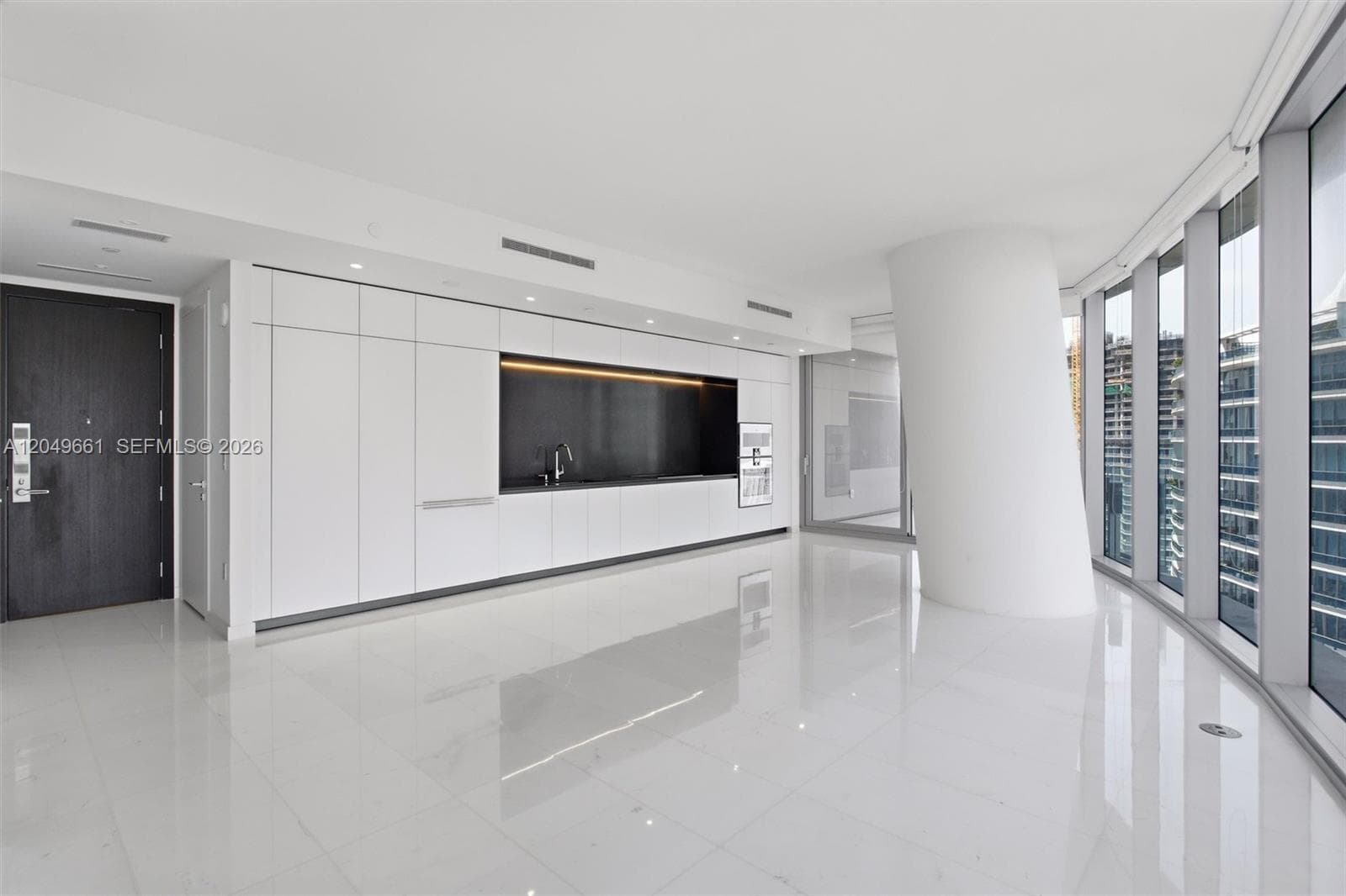 300 Biscayne Boulevard Way # 4808W, Miami FL 33131 photo 4