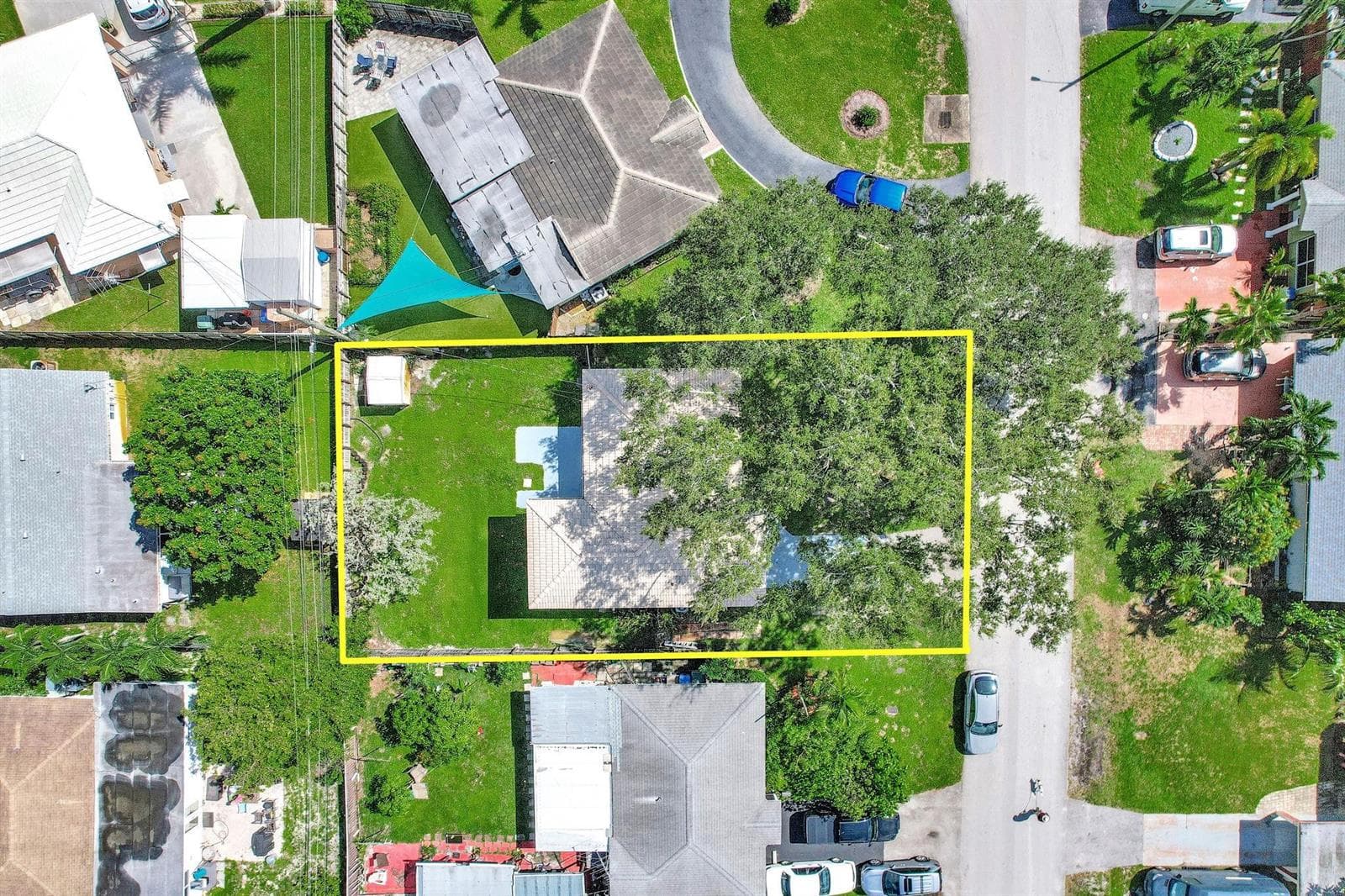 261 NE 45th Street, Oakland Park FL 33334 photo 2