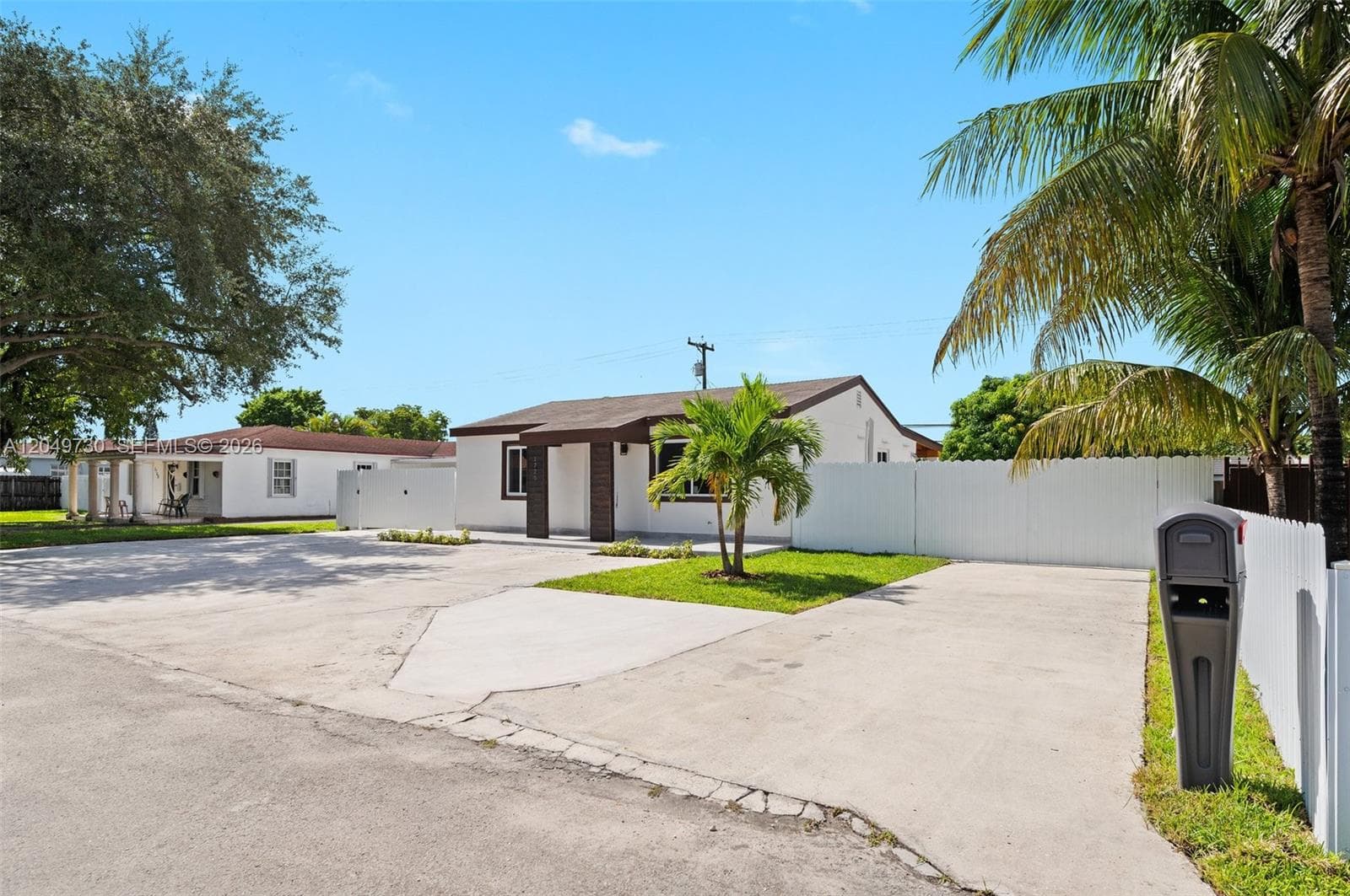 1720 SW 67th St, Miami FL 33155 photo 3