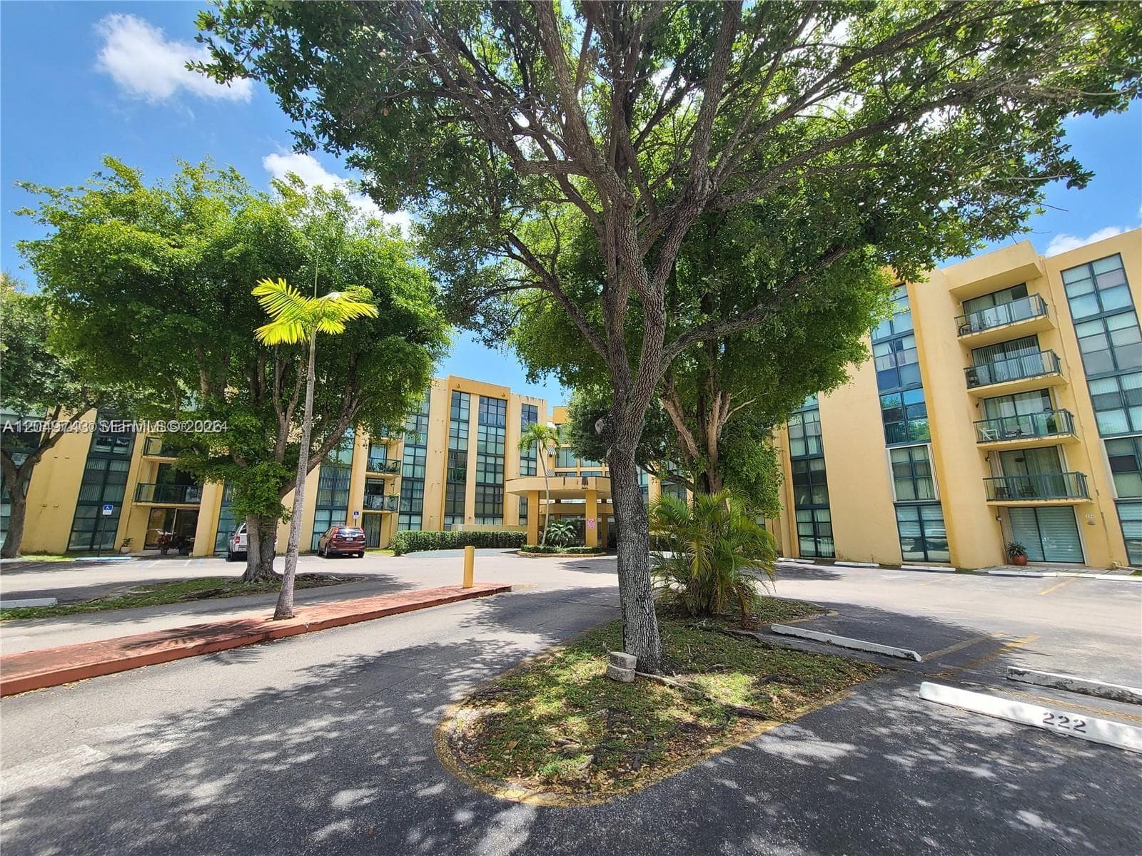 11800 SW 18th St # 4, Miami FL 33175