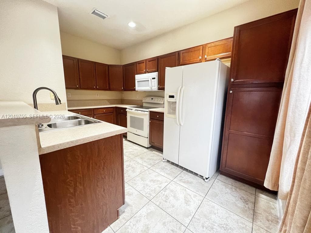 17001 SW 96th St, Miami FL 33196 photo 3