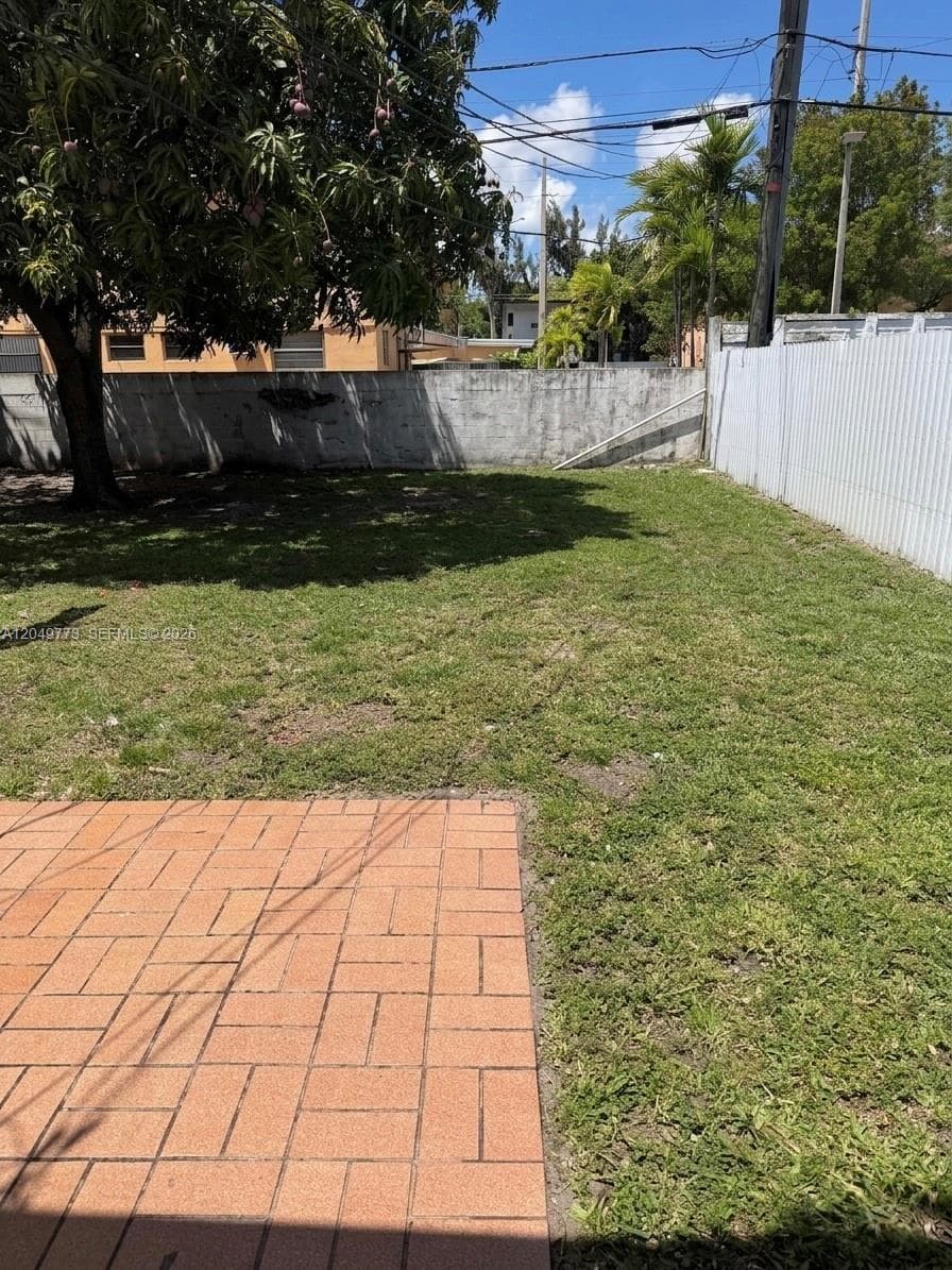 41 E 20th St, Hialeah FL 33010 photo 4