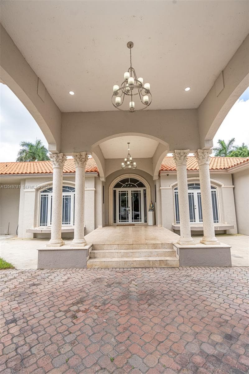 18390 SW 200th St, Miami FL 33187 photo 5
