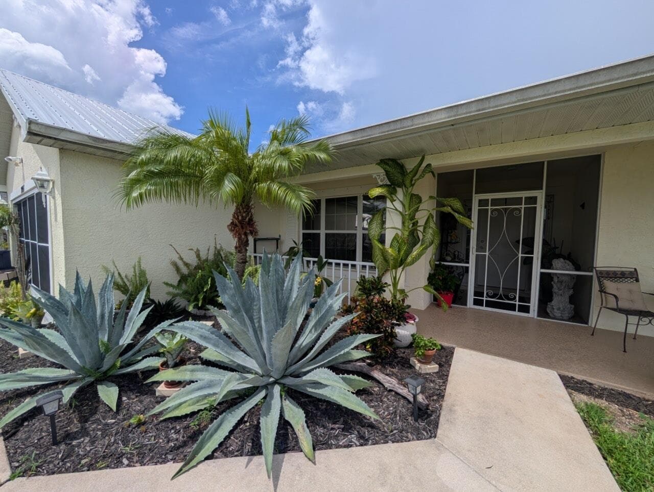2097 SW Larchmont Lane, Port St. Lucie FL 34984 photo 4