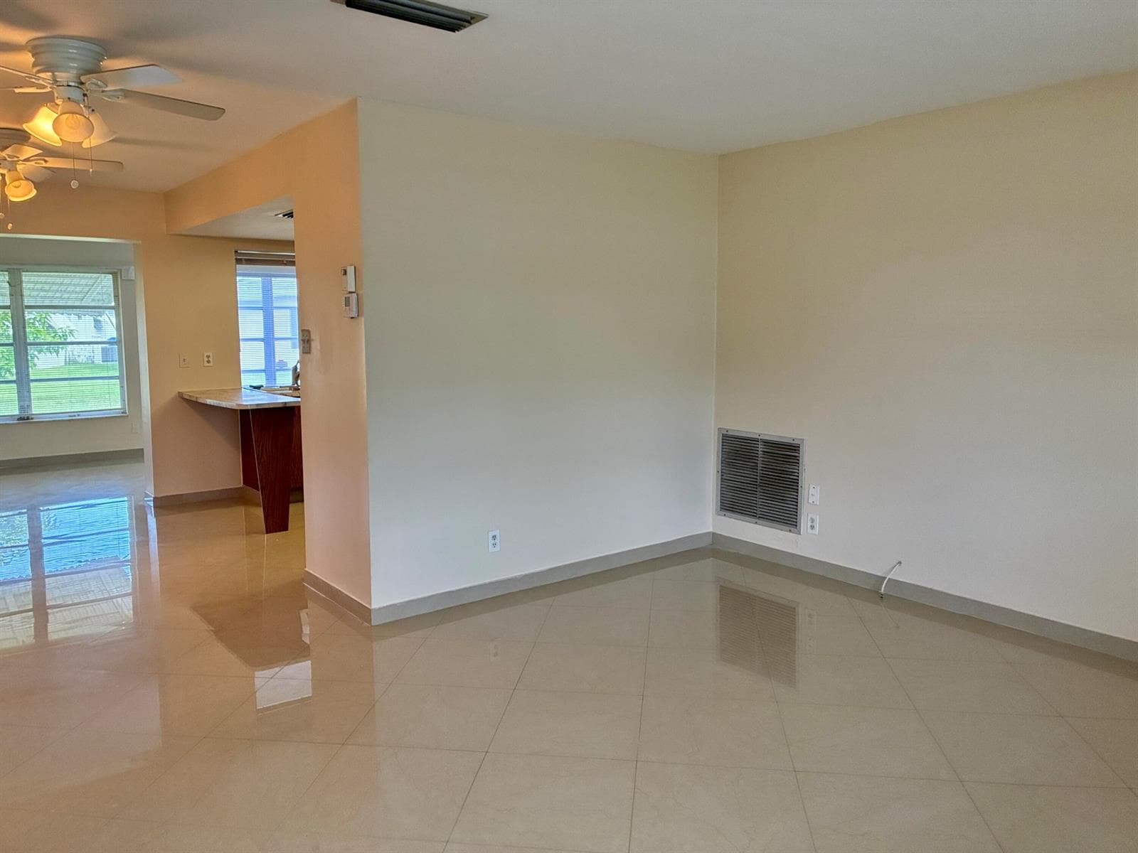 7470 NW 7th Place, Margate FL 33063 photo 4