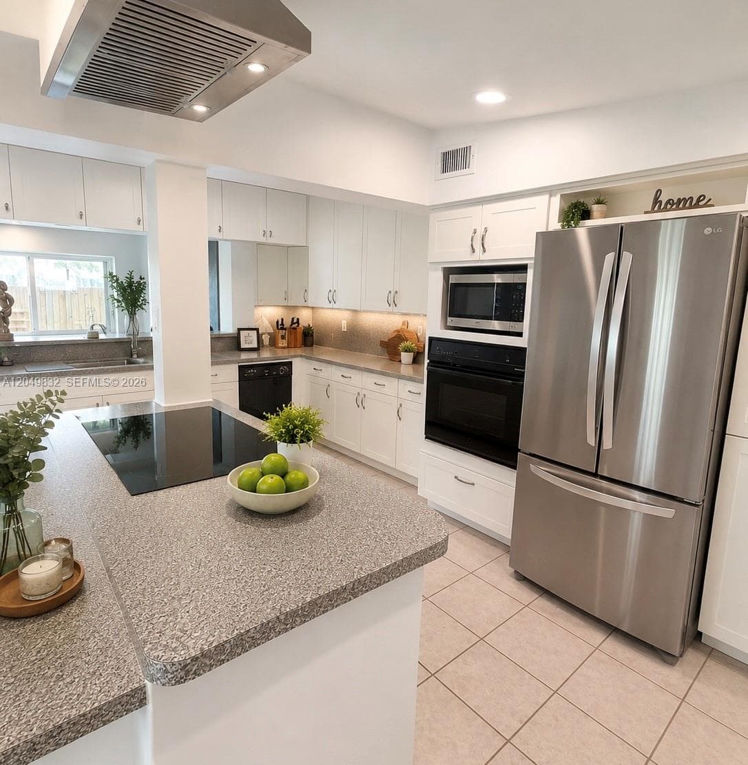 10730 SW 52nd Ter, Miami FL 33165 photo 4