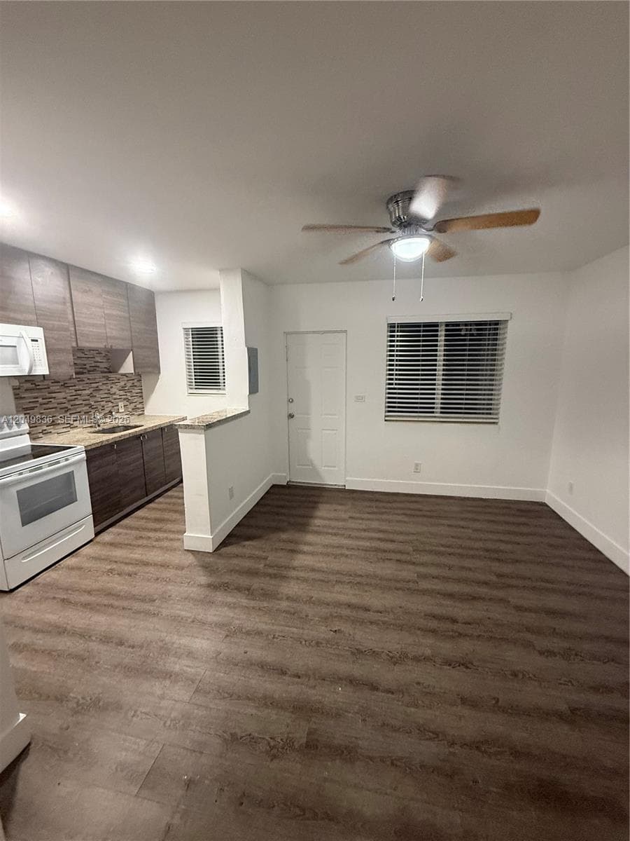 469 SW 3rd St # 9, Miami FL 33130 photo 2