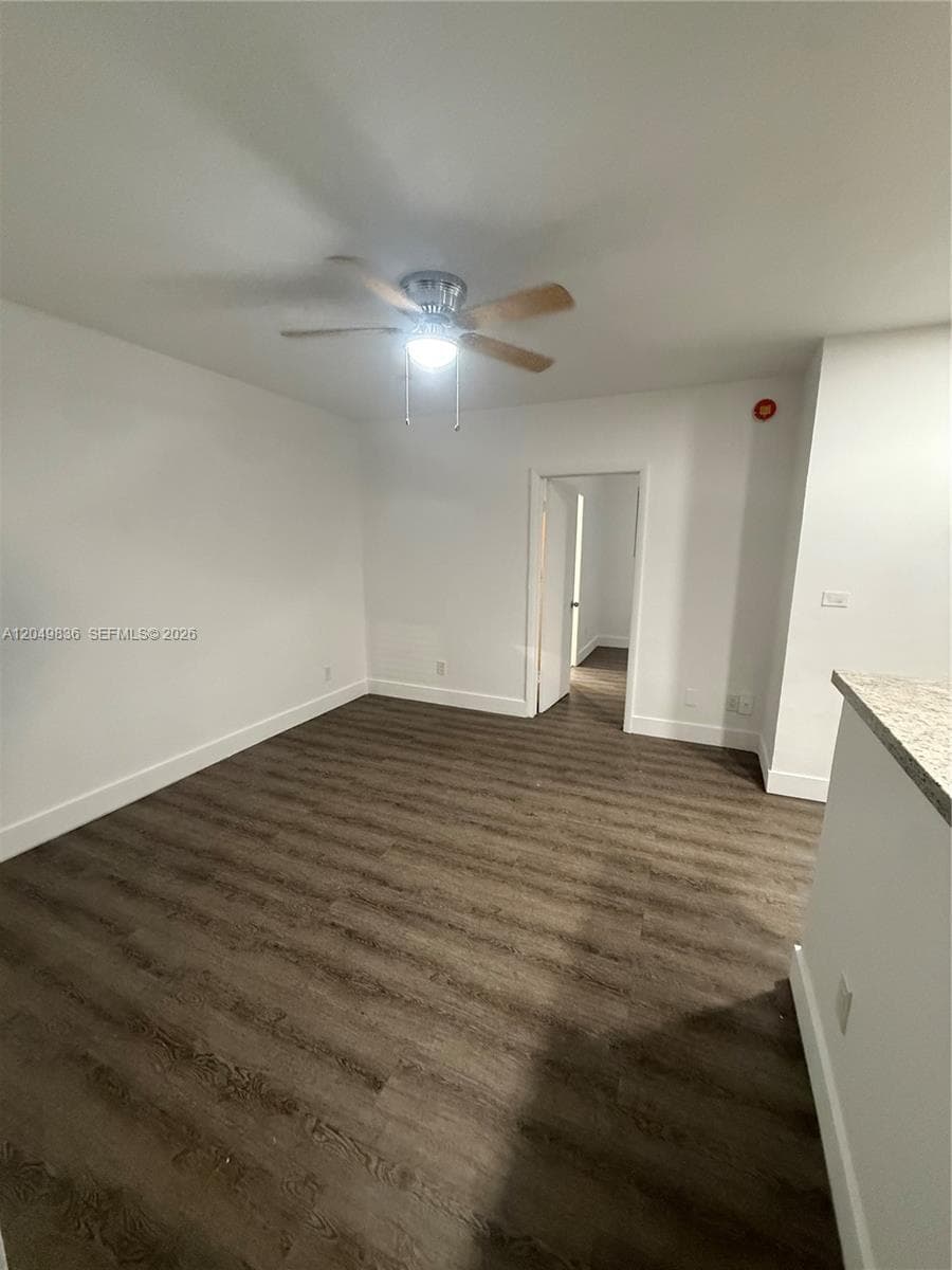 469 SW 3rd St # 9, Miami FL 33130 photo 4