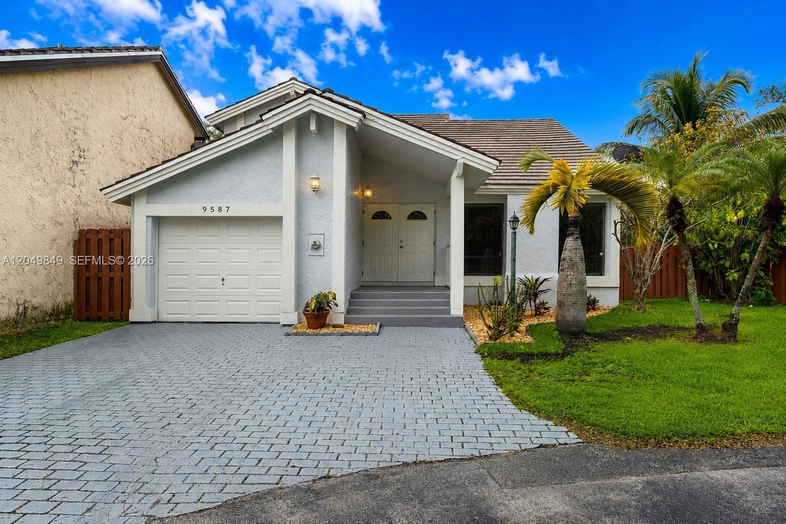 9587 SW 148th Ave Cir S, Miami FL 33196