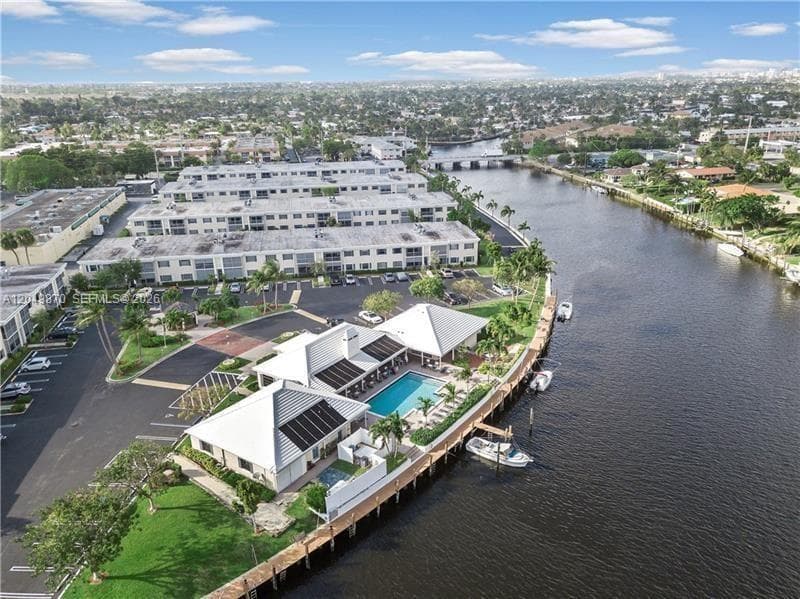 110 Cypress Club Dr # 108, Pompano Beach FL 33060 photo 2