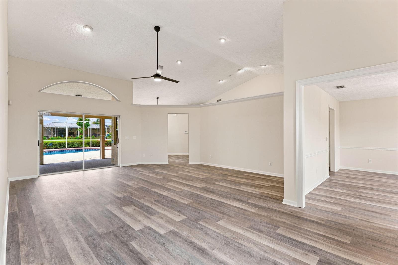 165 SW Hawthorne Circle, Port St. Lucie FL 34953 photo 4
