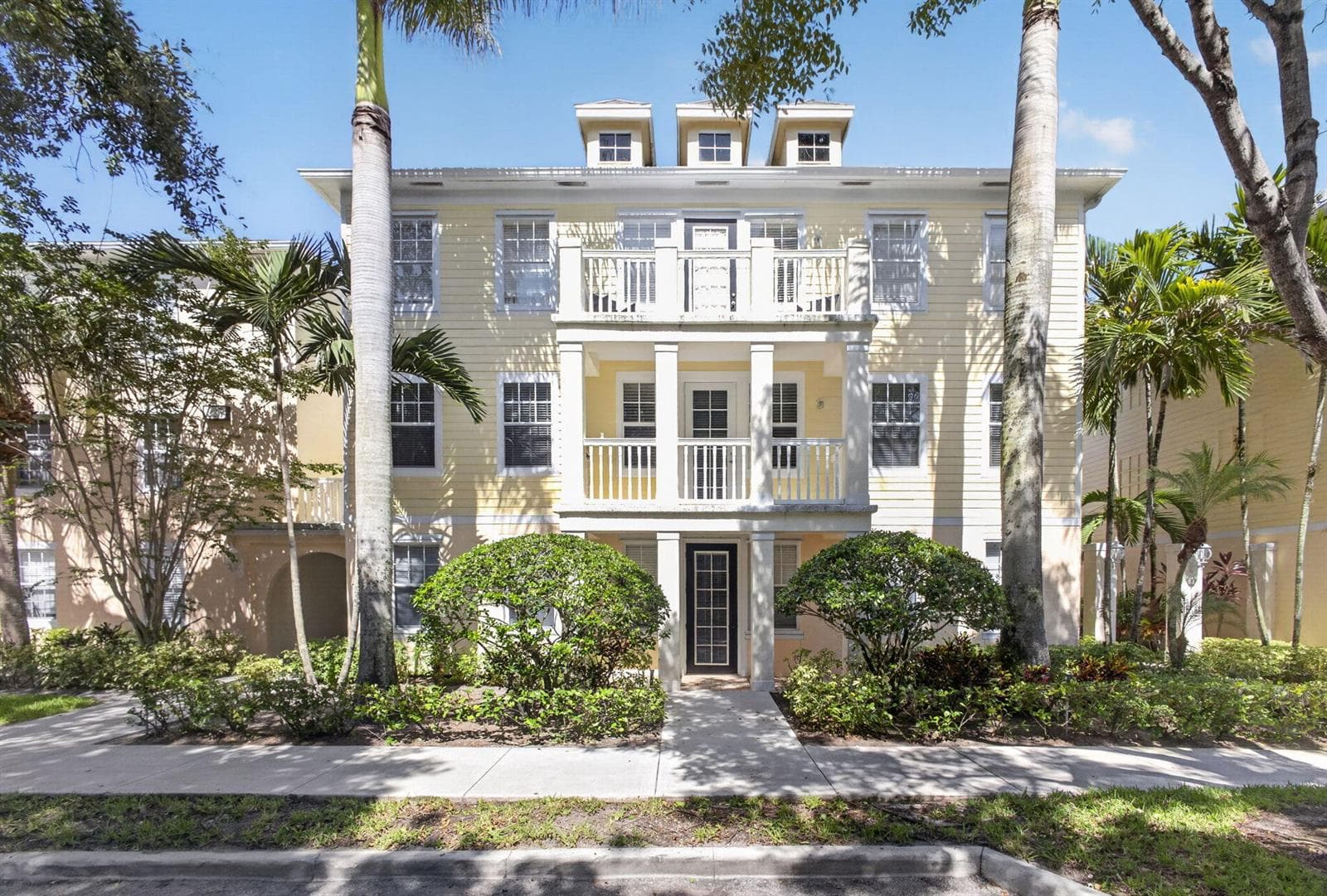225 Murcia Drive # 101, Jupiter FL 33458 photo 2