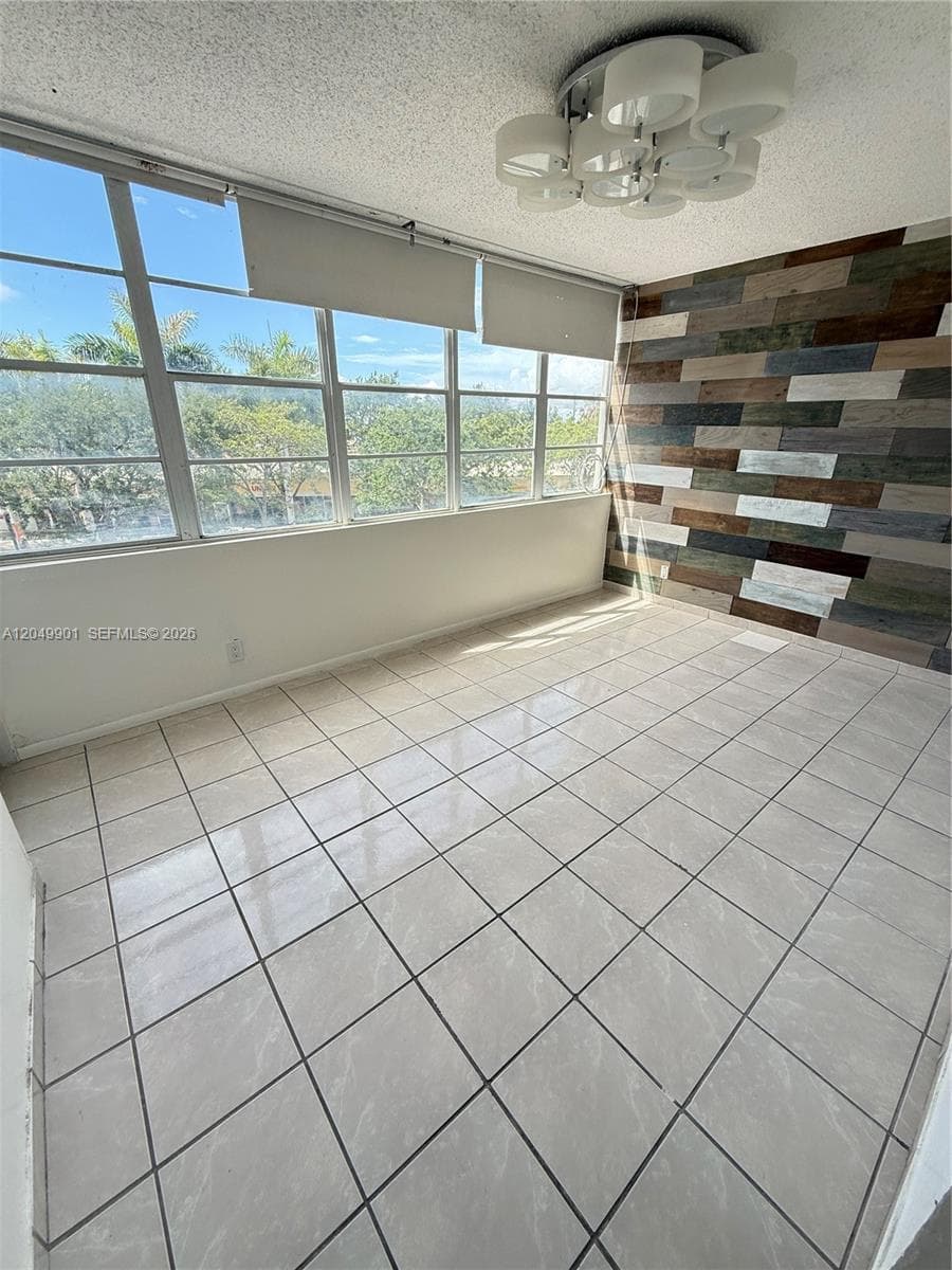 2025 NE 164th St # 318, North Miami Beach FL 33162 photo 4